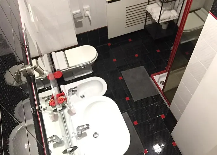 Homer לינה וארוחת בוקר