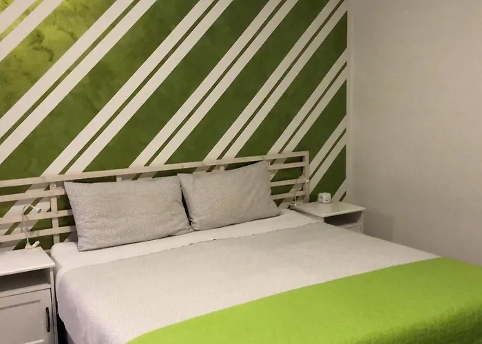 Homer לינה וארוחת בוקר *