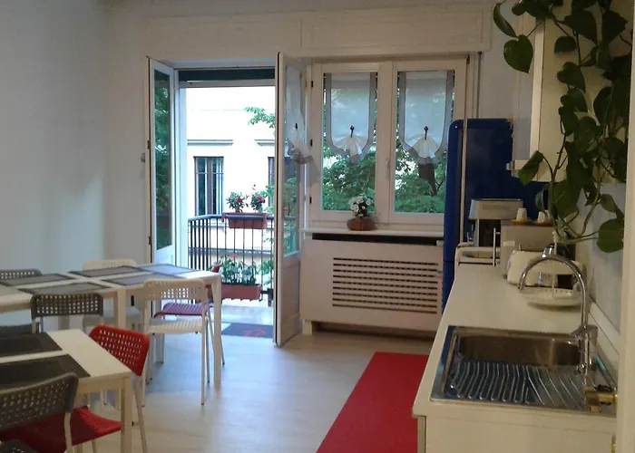 לינה וארוחת בוקר Homer