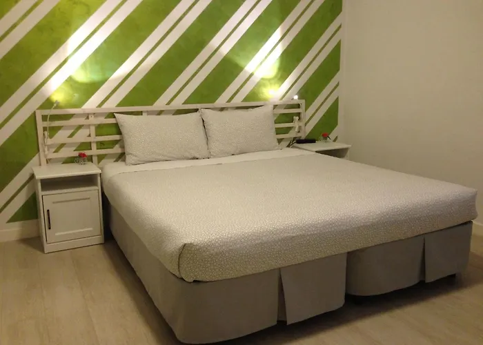 לינה וארוחת בוקר Homer טרנטו